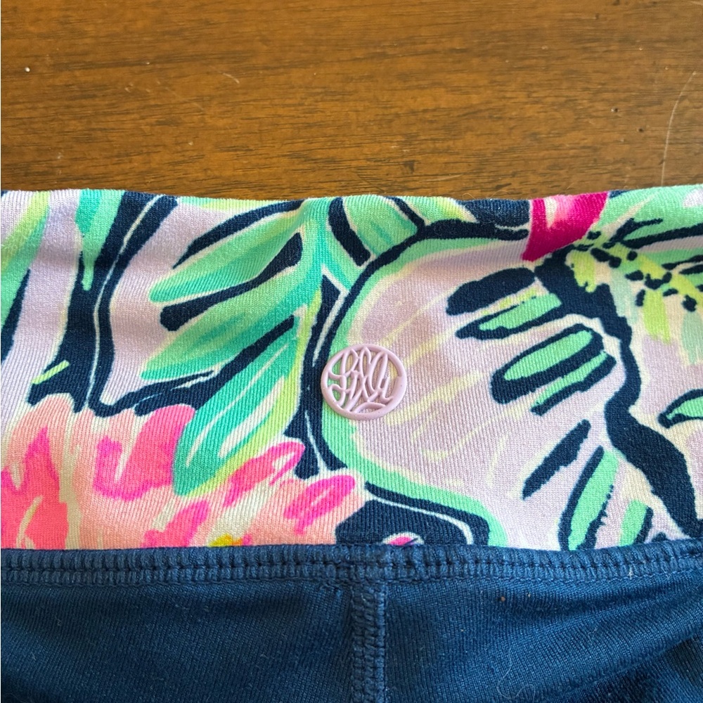Lilly Pulitzer Leggings Blue Women’s XS Noelani Weekender Midi Luxletic Bows - Picture 4 of 4